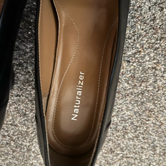 Naturalizer Black Leather Wedges with Tassels - Picture 6 of 10